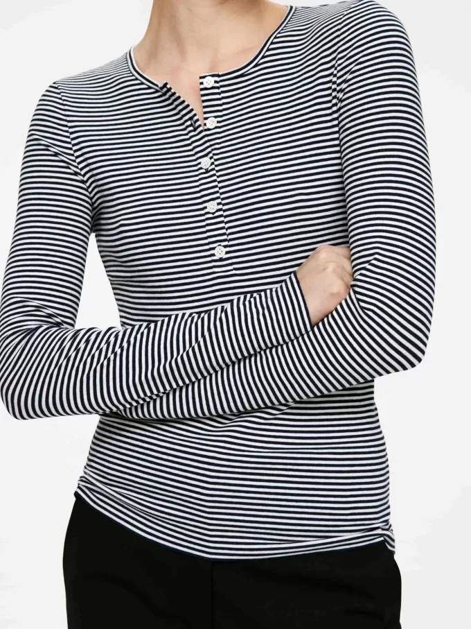 Ribbad Henley Top Ribbad Henley Top