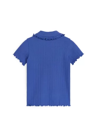 Ribbad jerseytopp med volangkrage