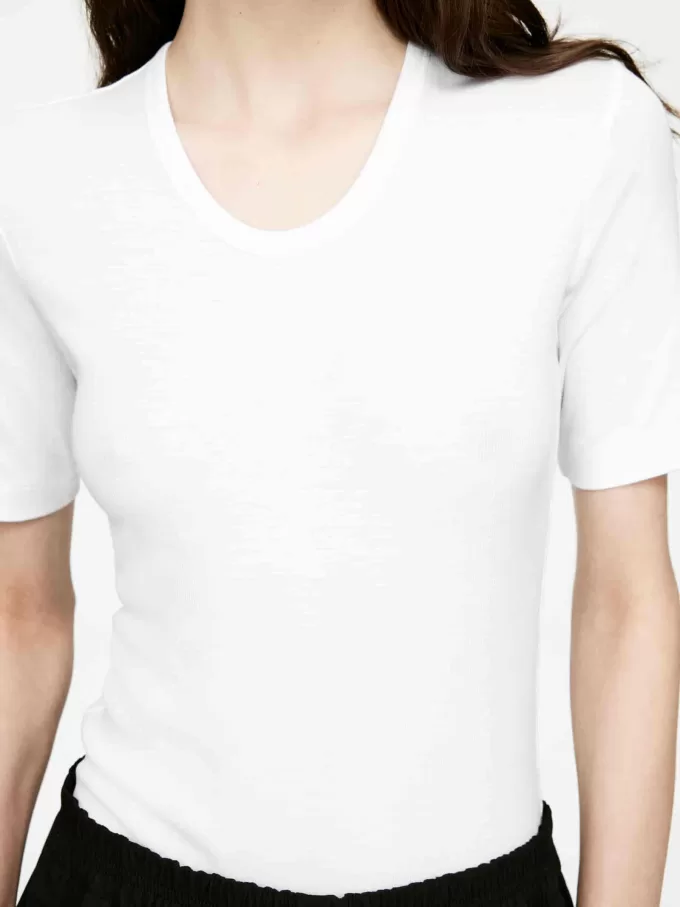 Ribbstickad body Ribbstickad body