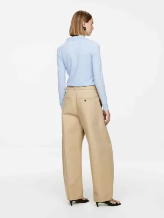 Ribbstickad pikétröja