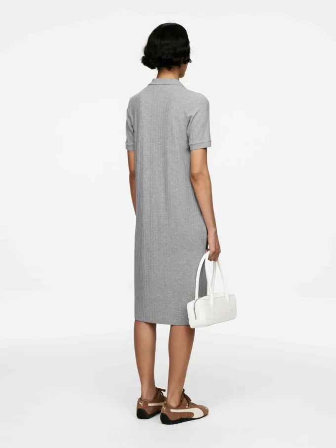 Ribbstickad poloklänning Ribbstickad poloklänning