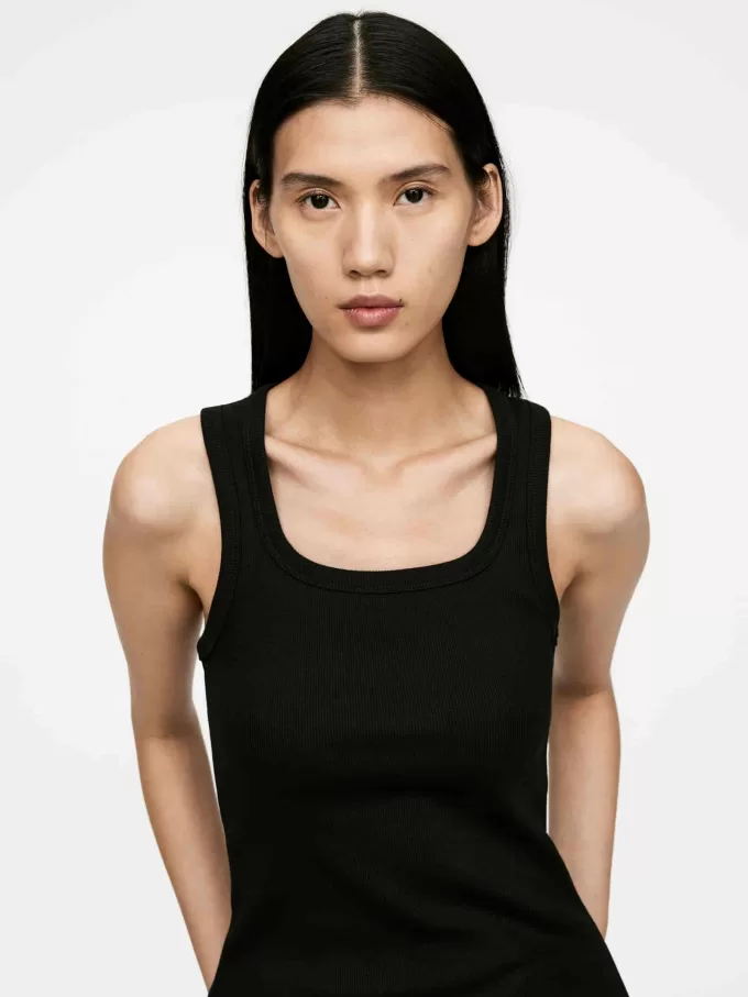 Ribbstickat linne Ribbstickat linne