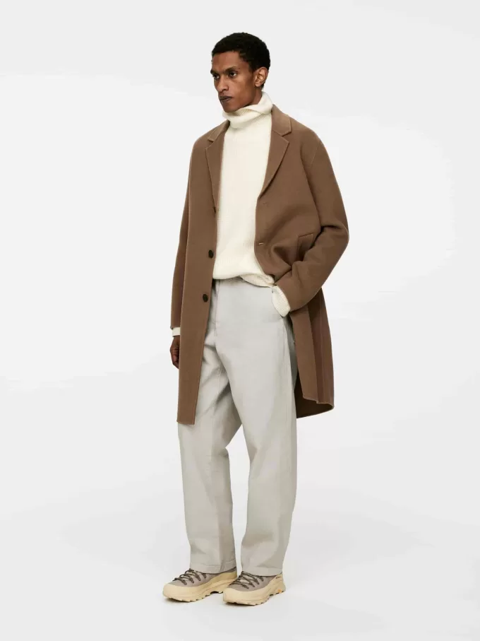 Rullhalsad tröja i kraftig ull Rullhalsad tröja i kraftig ull