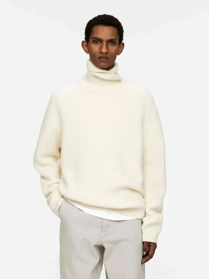 Rullhalsad tröja i kraftig ull Rullhalsad tröja i kraftig ull