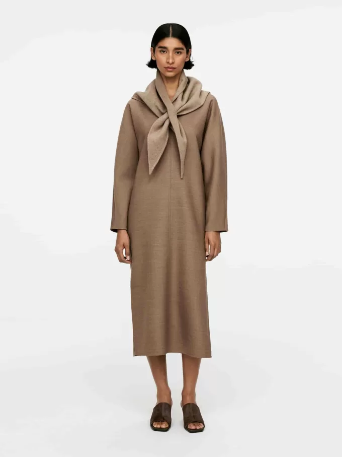 Sandaler i mocka med mellanklack Sandaler i mocka med mellanklack