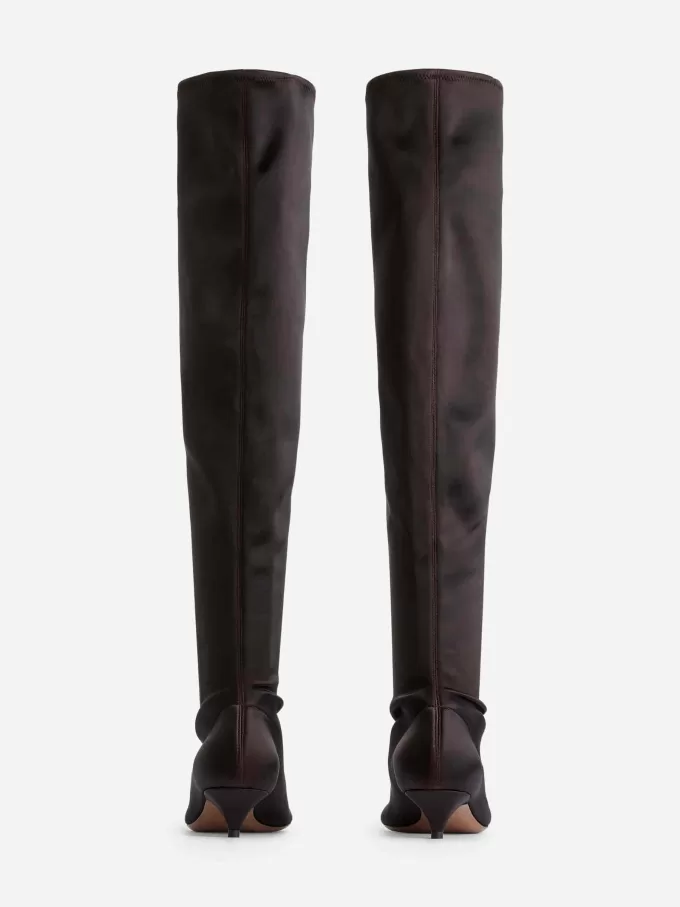 Satinstövlar över knäet Satinstövlar över knäet