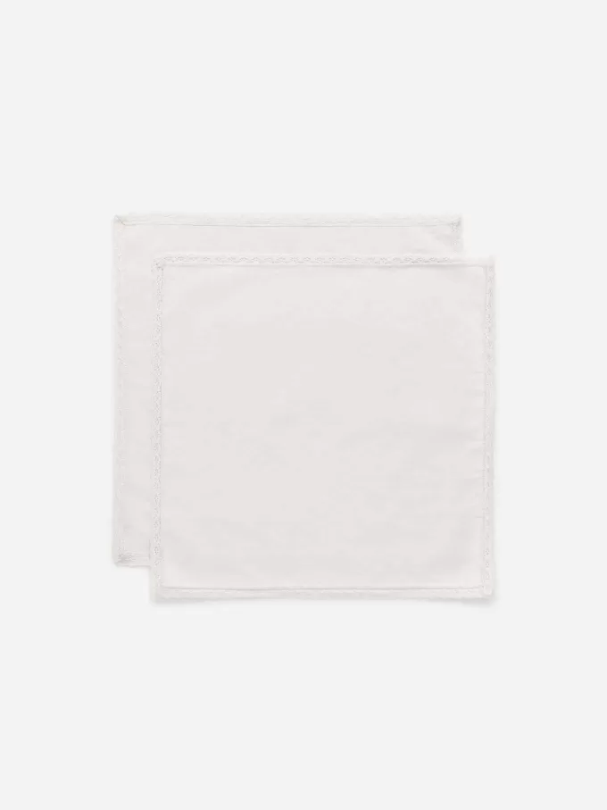 Servettset med spetskant om 2 Servettset med spetskant om 2