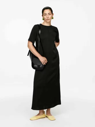 Sidenklänning Sidenklänning