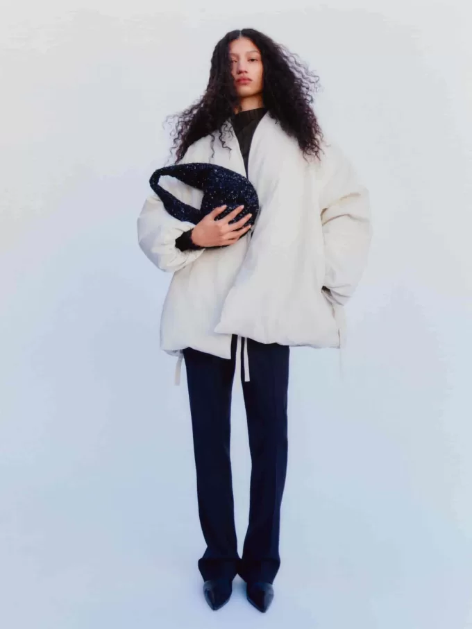 Spetsiga läderkängor Spetsiga läderkängor