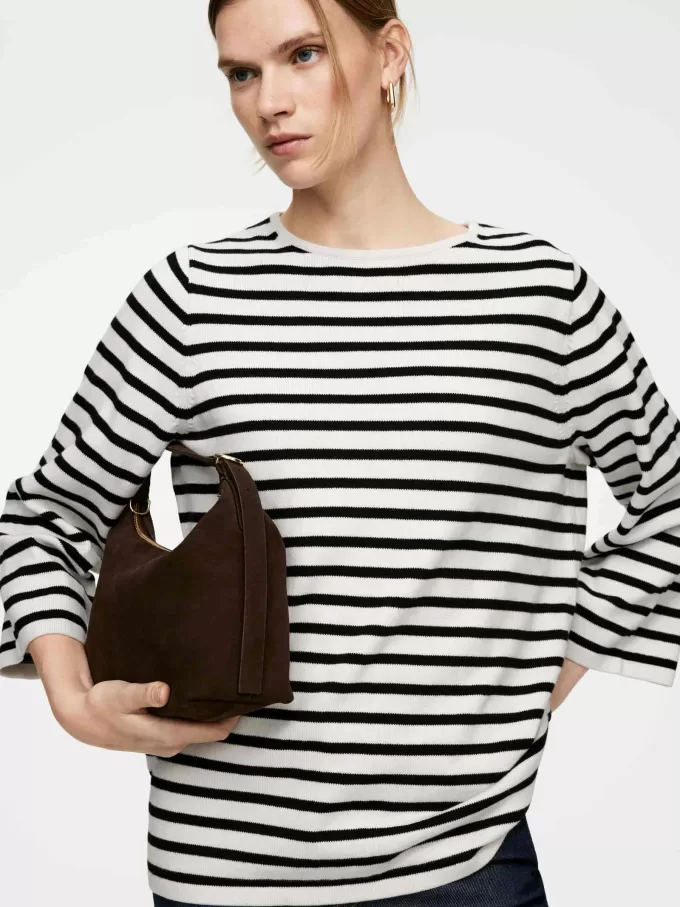 Stickad bomullströja