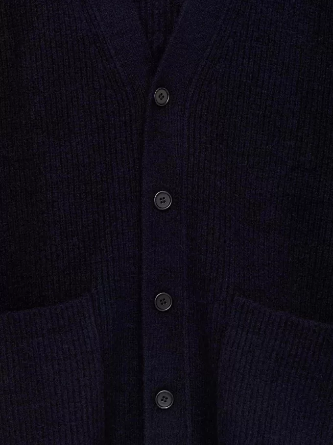 V-ringad cardigan V-ringad cardigan