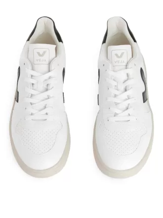 Veja V-10 tränare Veja V-10 tränare